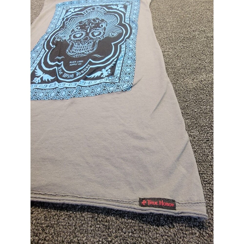 True Honor Women's Large Tank Top Grey Racerback Skull Graphic - Picture 3 of 11